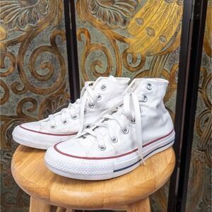 Converse High Top White Canvas Sneakers - Classic Chuck Taylor Unisex Size 6‎